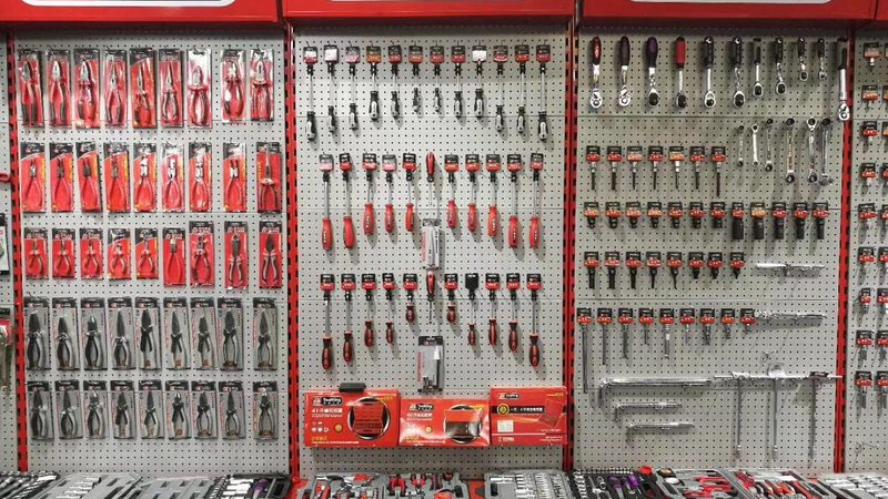 汽修工具使用方法：成都汽修工的实用步骤解析